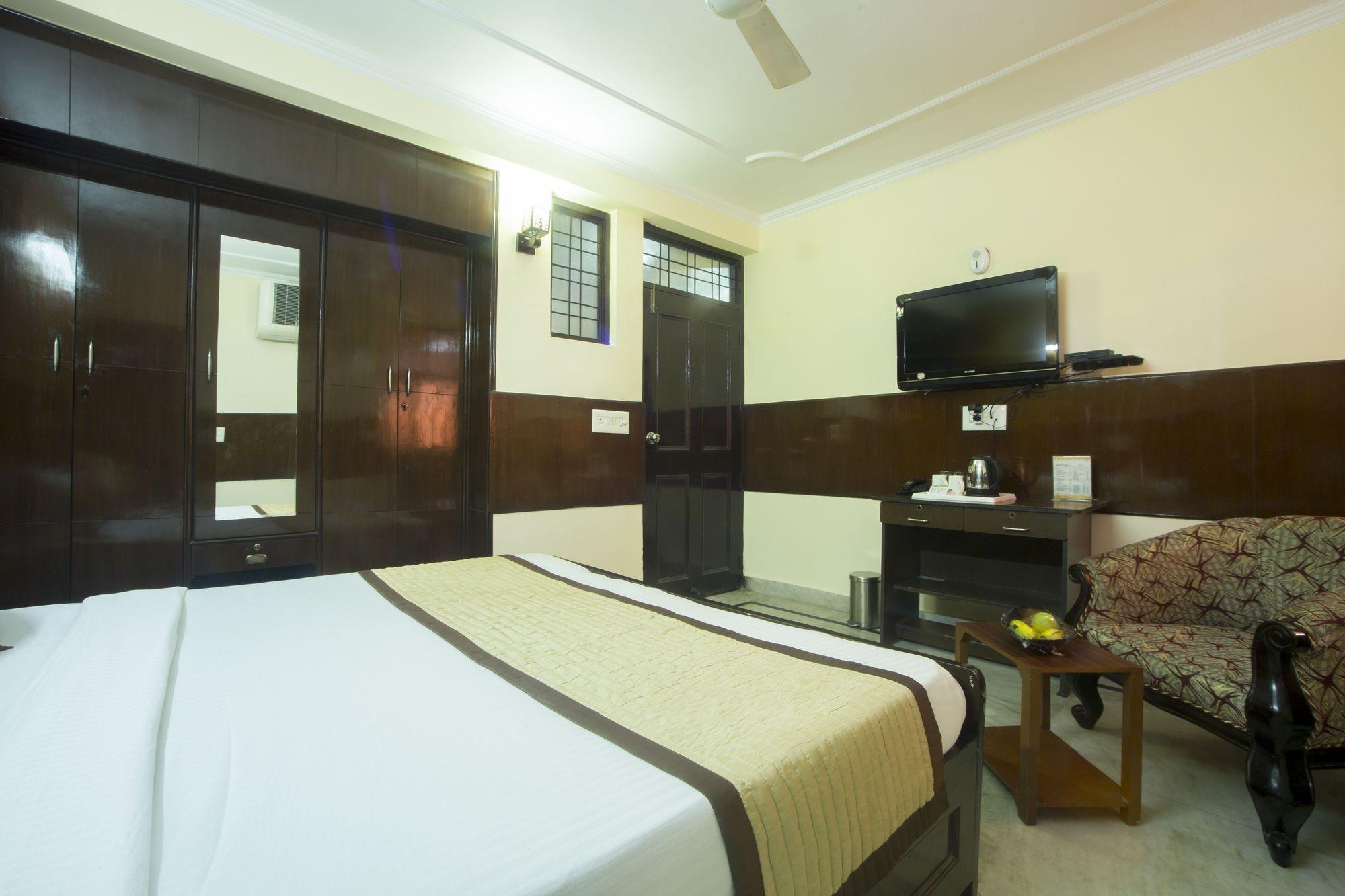 Hotel Olive & Blue - Govt Approved Hotel Near Delhi Airport New Delhi Exterior photo